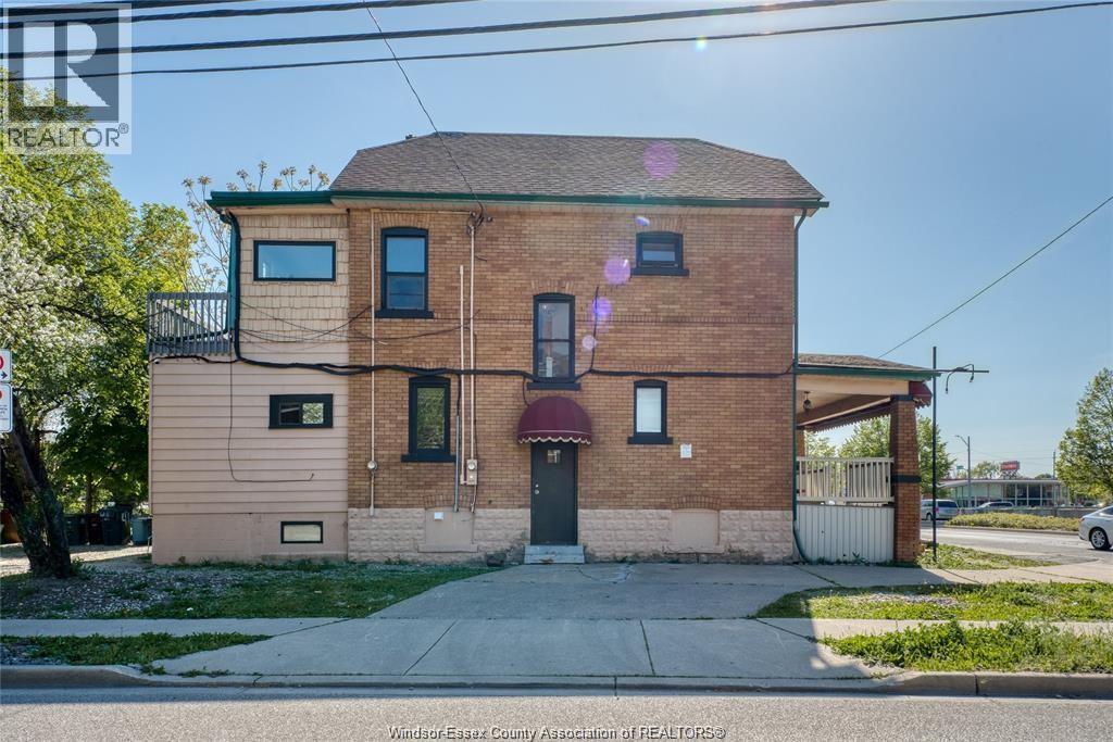 41 Giles Boulevard, Windsor, Ontario  N9A 4B6 - Photo 10 - 26011941