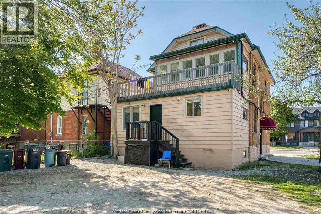 41 Giles Boulevard, Windsor, Ontario  N9A 4B6 - Photo 9 - 26011940