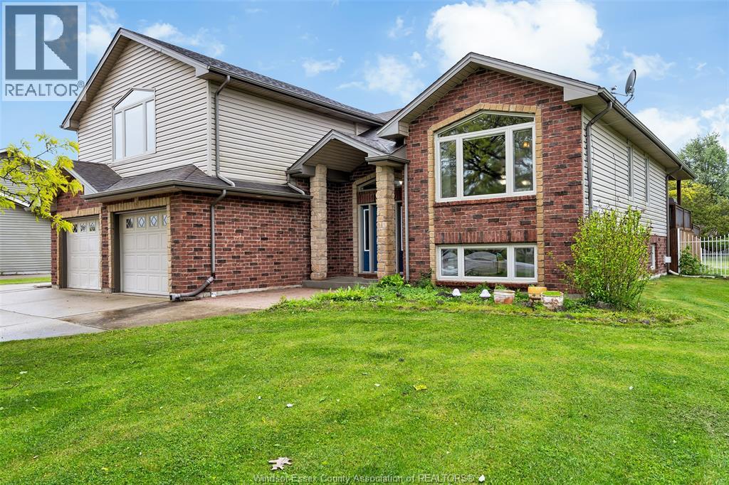 303 Gosfield Townline West, Essex, Ontario  N8M 2X5 - Photo 3 - 26011915