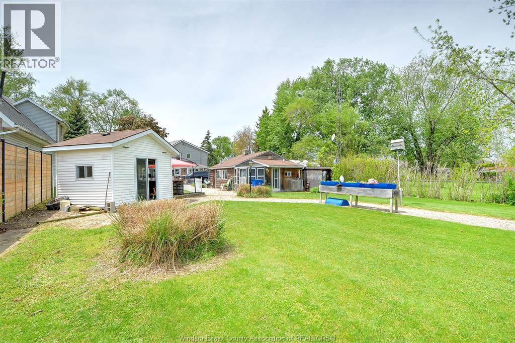 1047 Front Road South, Amherstburg, Ontario  N9V 2M4 - Photo 36 - 26012016