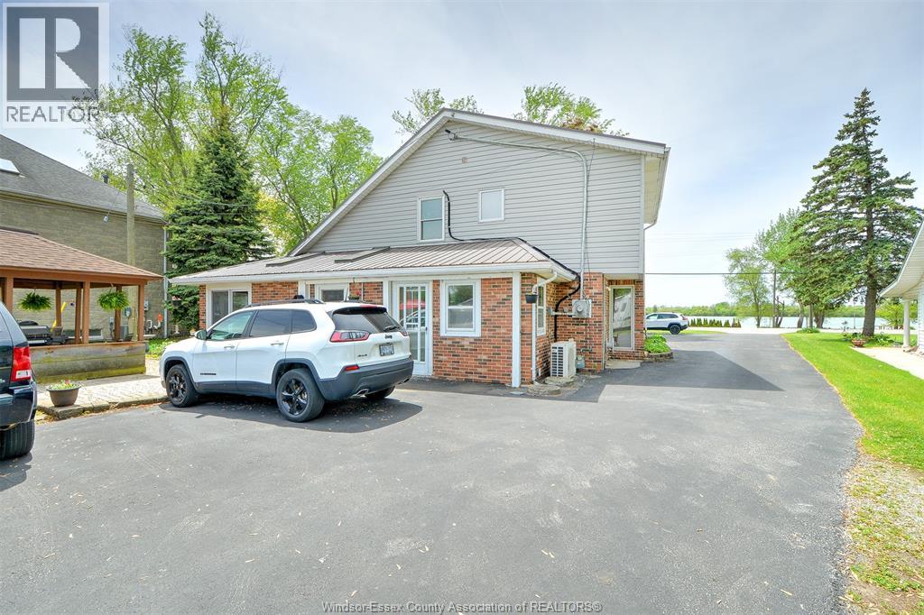 1047 Front Road South, Amherstburg, Ontario  N9V 2M4 - Photo 39 - 26012016