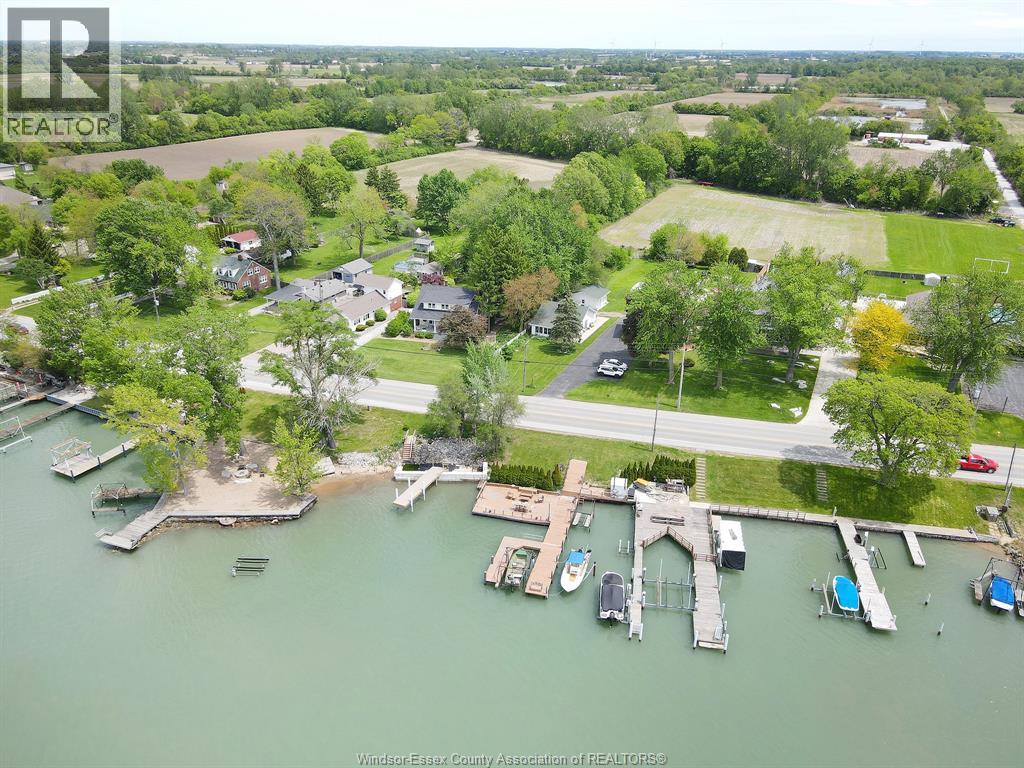 1047 Front Road South, Amherstburg, Ontario  N9V 2M4 - Photo 40 - 26012016