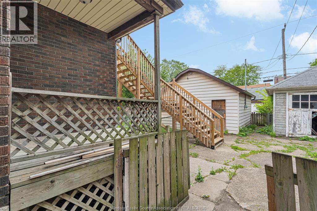 1525 Dougall, Windsor, Ontario  N8X 1S2 - Photo 37 - 26012038