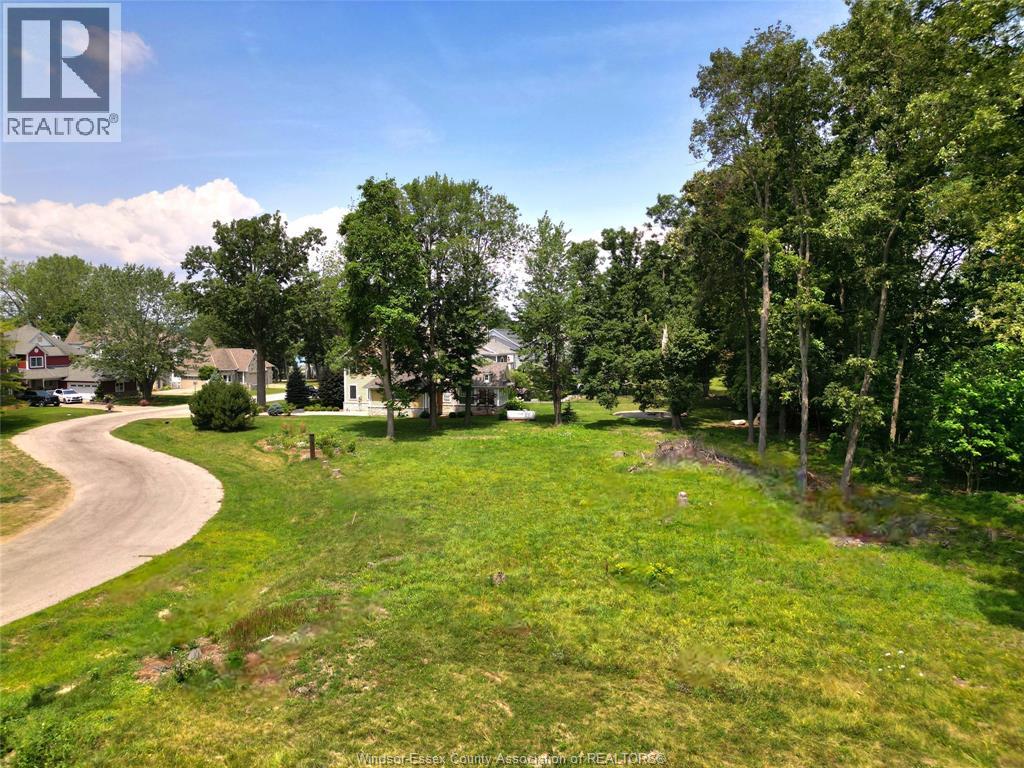 257 Crystal Bay Drive, Amherstburg, Ontario  N9V 4A6 - Photo 2 - 26012027