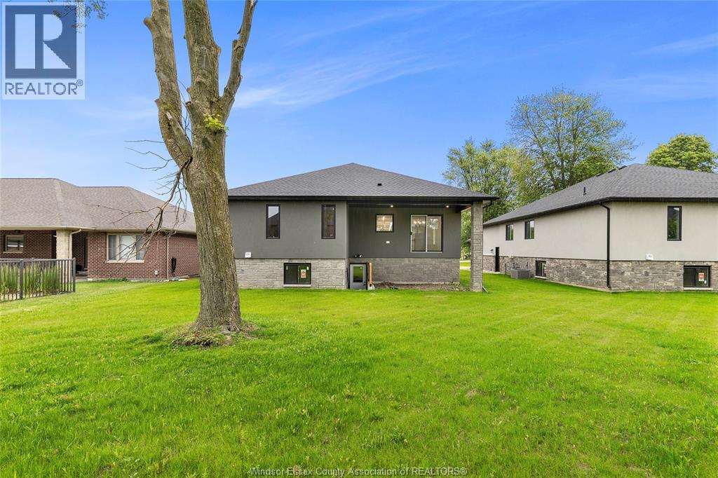 156 Meloche, Amherstburg, Ontario  N9V 2Y6 - Photo 35 - 26012076