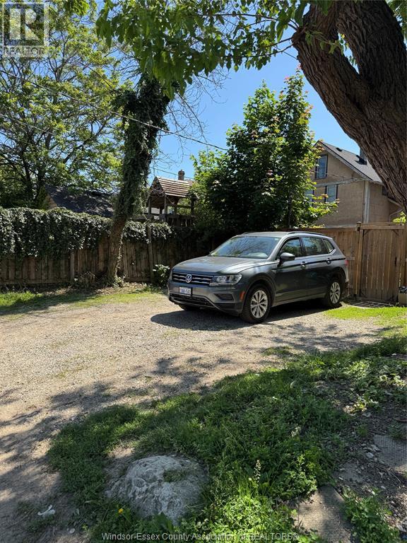 712 Gladstone, Windsor, Ontario  N8A 2R2 - Photo 36 - 26012101