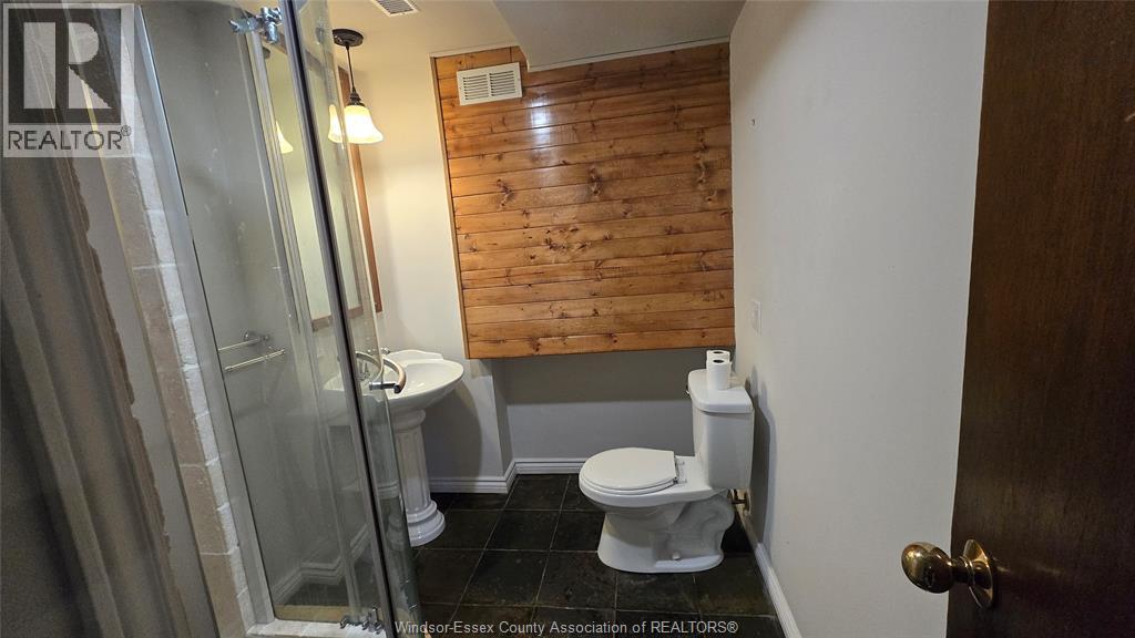 3418 Deerbrook Drive Unit# Lower, Windsor, Ontario  N8R 2E4 - Photo 8 - 26012109