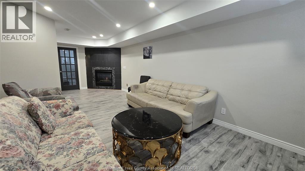 3621 Deerbrook Drive Unit# Lower, Windsor, Ontario  N8R 2E6 - Photo 8 - 26012107