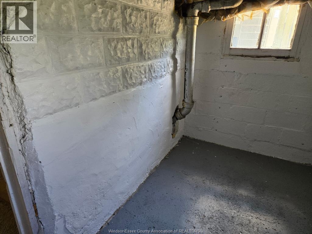 855 Hall Avenue, Windsor, Ontario  N9A 2M2 - Photo 33 - 26012148