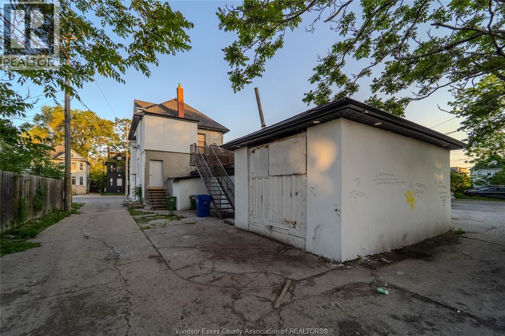 430 Wyandotte Street West, Windsor, Ontario  N9A 5X4 - Photo 5 - 26012182