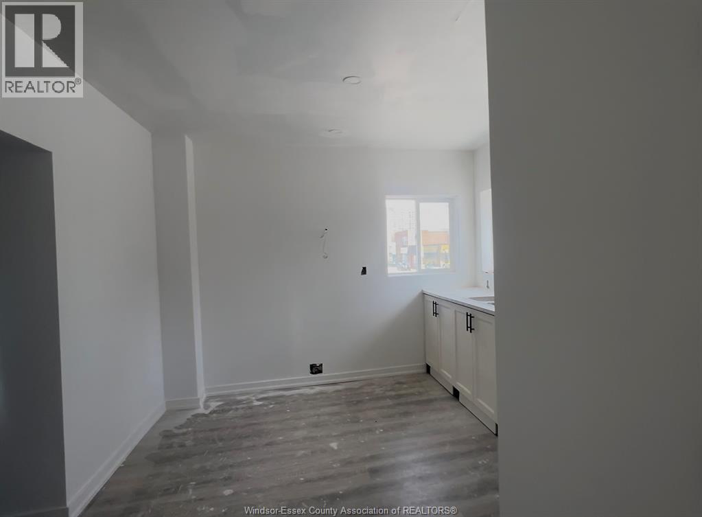 430 Wyandotte Street West, Windsor, Ontario  N9A 5X4 - Photo 8 - 26012182