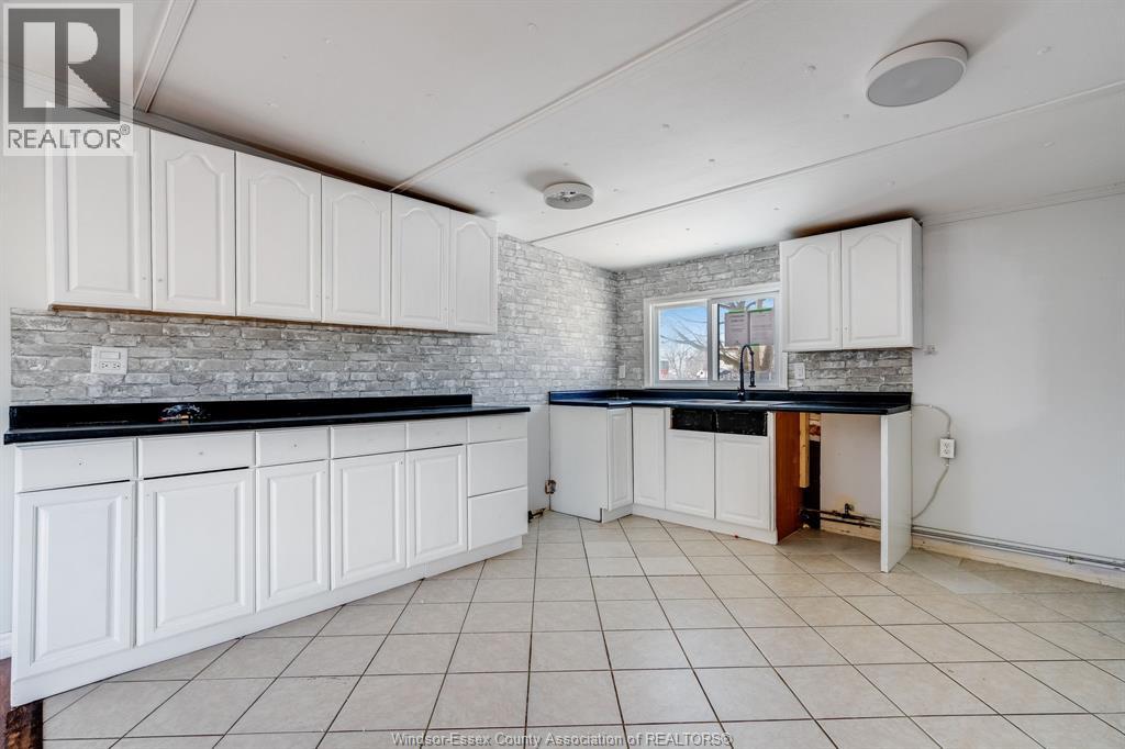 4 Cedar Crescent, Mcgregor, Ontario  N0R 1J0 - Photo 4 - 26012203