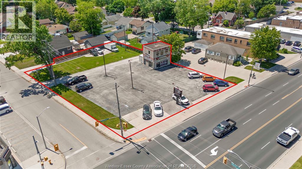 3277 TECUMSEH ROAD East, Windsor, Ontario