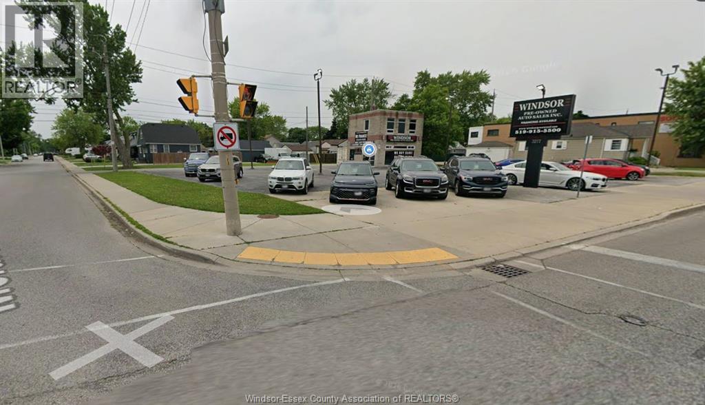 3277 Tecumseh Road East, Windsor, Ontario  N8W 1H2 - Photo 2 - 26012080