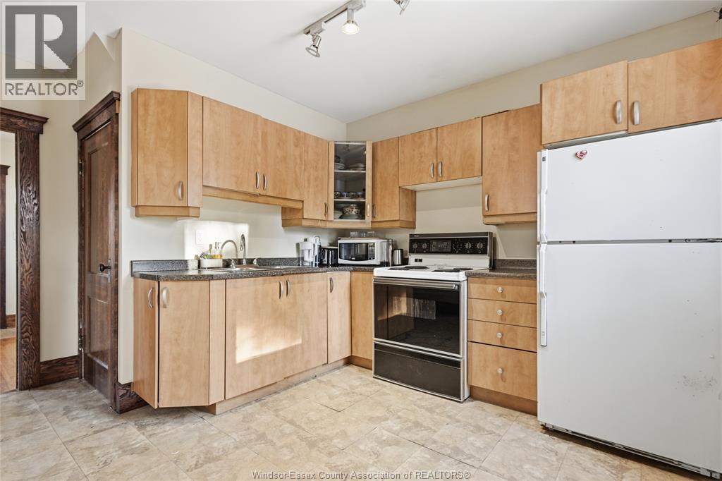 173 Cameron Avenue, Windsor, Ontario  N9B 1Y5 - Photo 13 - 26012278