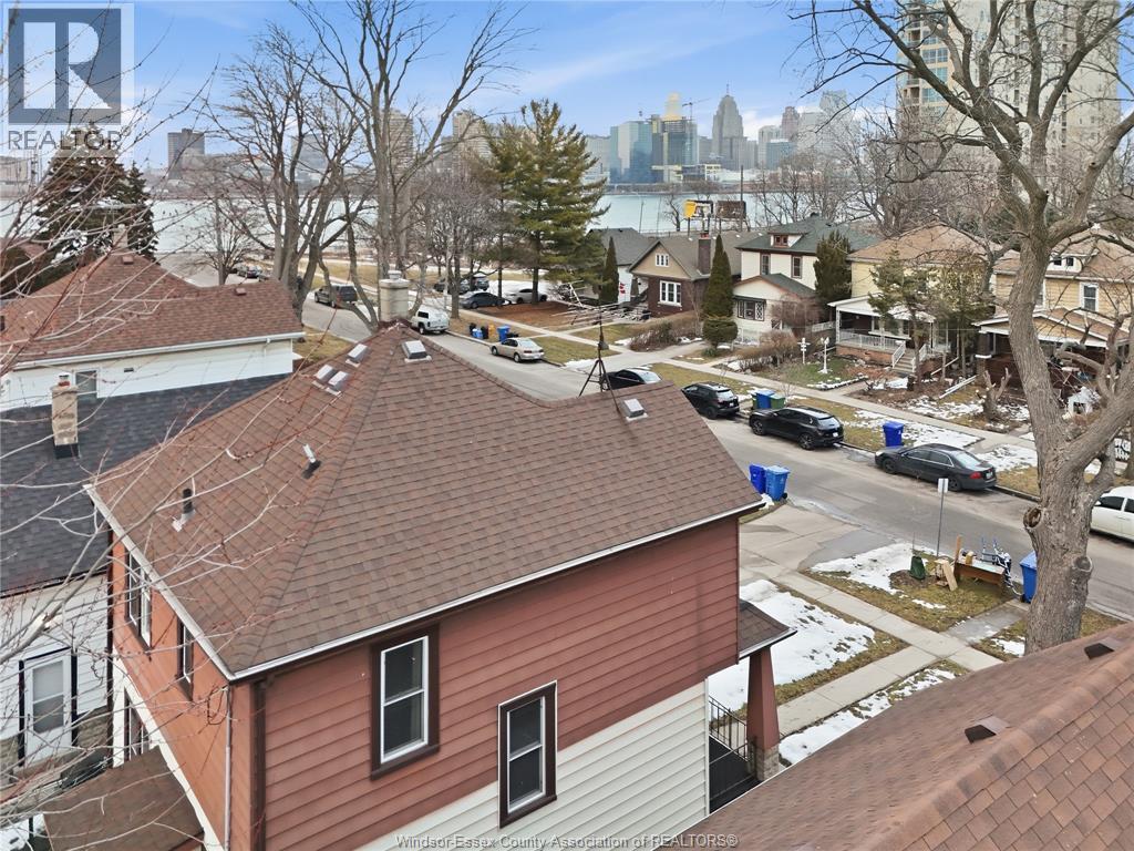 173 Cameron Avenue, Windsor, Ontario  N9B 1Y5 - Photo 4 - 26012278