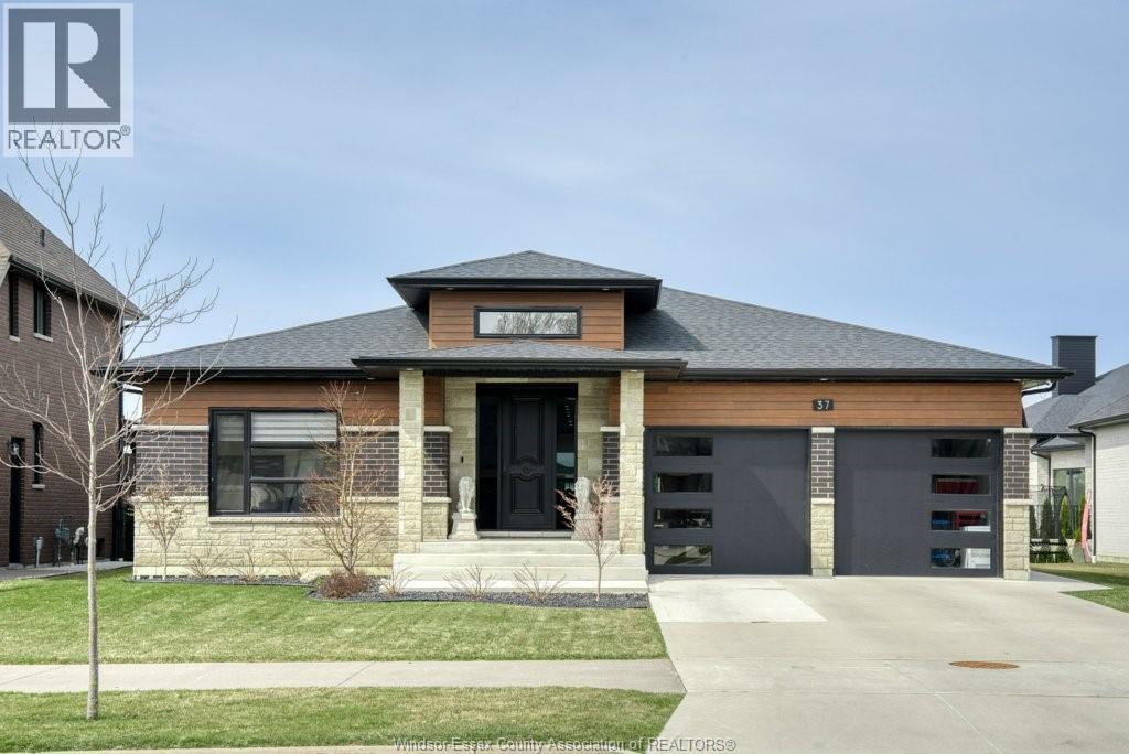 37 Augusta Drive, Leamington, Ontario  N8H 0C7 - Photo 1 - 26012276