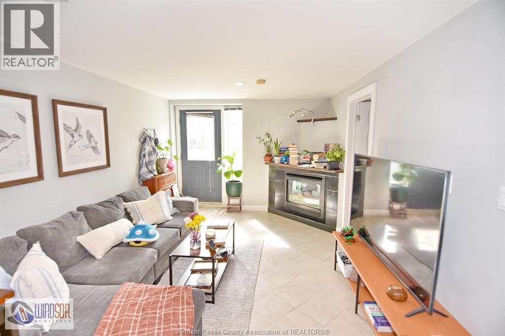 1003 Silverdale Unit# Lower Unit B, Windsor, Ontario  N9G 2R8 - Photo 11 - 26012288