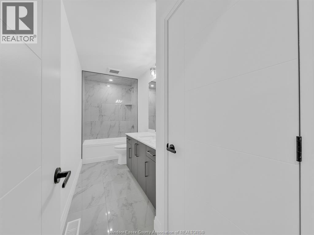 660 Linden, Lakeshore, Ontario  N0R 1A0 - Photo 34 - 26012306