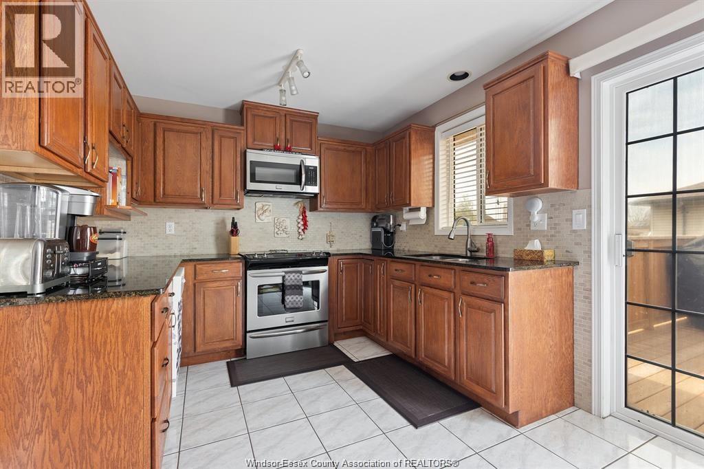 330 Reaume Road, Lasalle, Ontario  N9J 1B1 - Photo 9 - 26012324