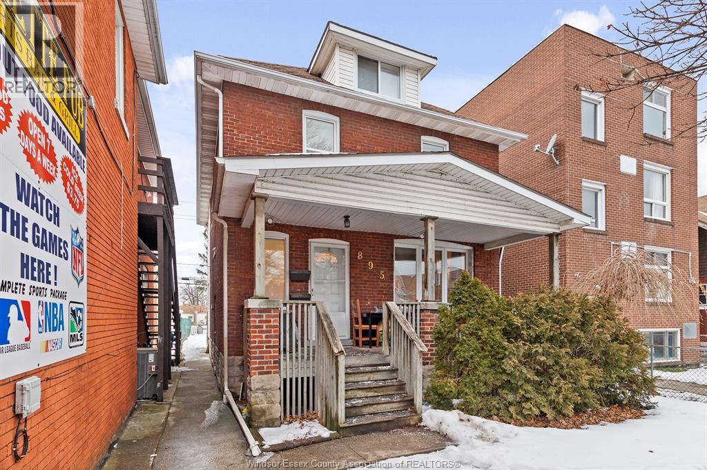 895 Pillette, Windsor, Ontario  N8Y 3B4 - Photo 2 - 26012331