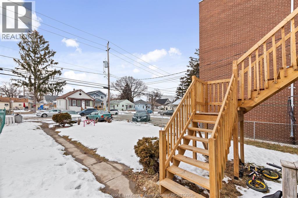 895 Pillette, Windsor, Ontario  N8Y 3B4 - Photo 20 - 26012331