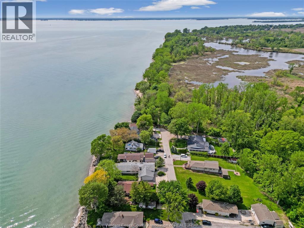 91 Willow Beach, Amherstburg, Ontario  N9V 2Y8 - Photo 3 - 26012418