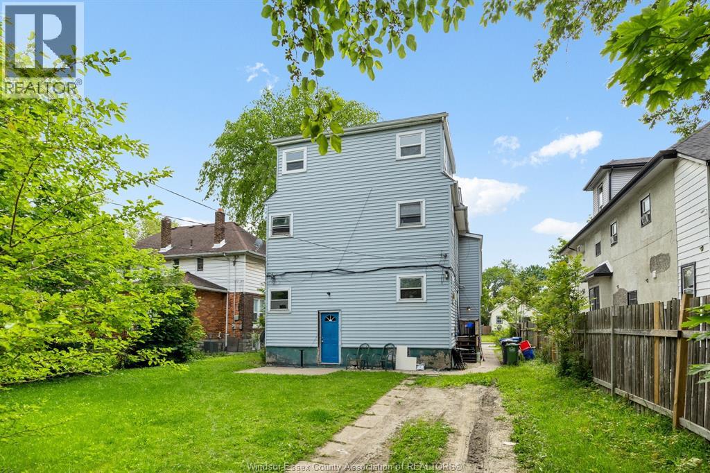 374 Campbell, Windsor, Ontario  N9H 2B3 - Photo 16 - 26012449