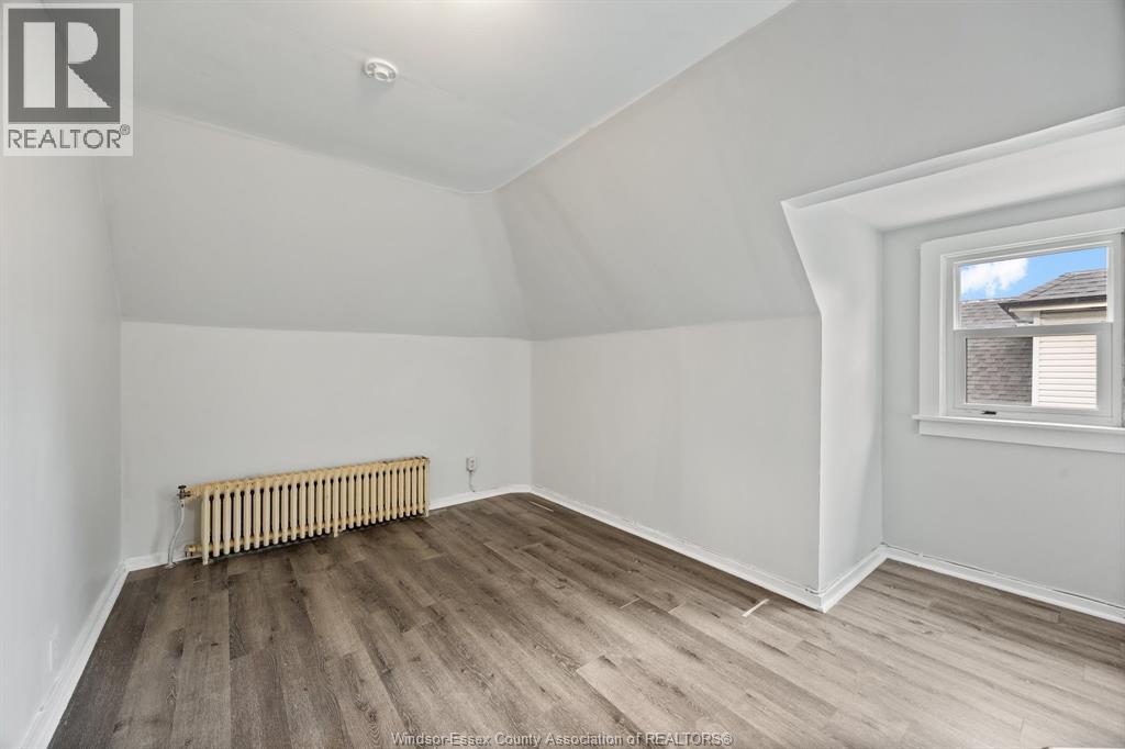 374 Campbell, Windsor, Ontario  N9H 2B3 - Photo 2 - 26012449