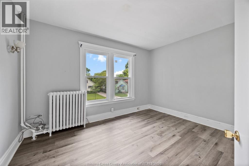 374 Campbell, Windsor, Ontario  N9H 2B3 - Photo 9 - 26012449