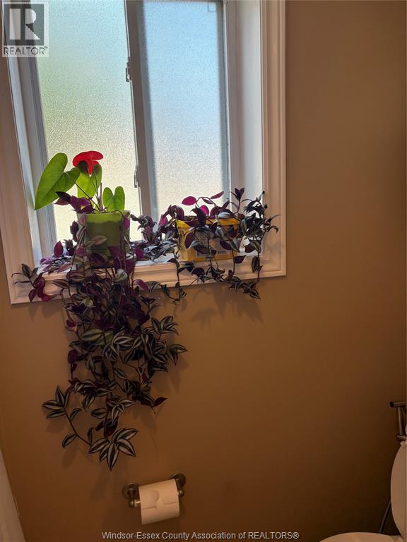 2290 Daytona Avenue, Windsor, Ontario  N9B 3Y2 - Photo 8 - 26012464