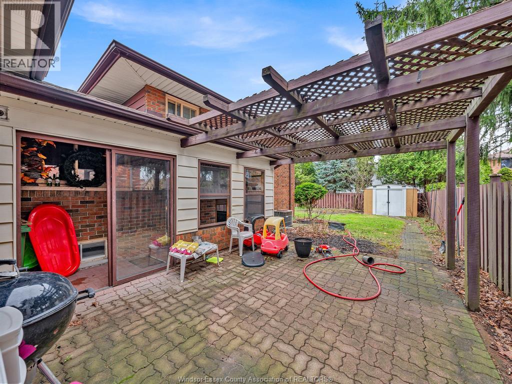 2880 St. Clair Avenue, Windsor, Ontario  N9E 4B4 - Photo 11 - 26012475