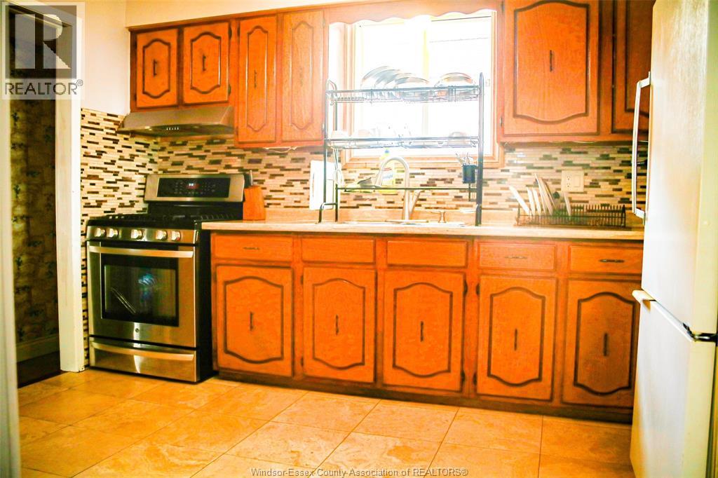 2709 Clemenceau, Windsor, Ontario  N8T 2P9 - Photo 6 - 26012520