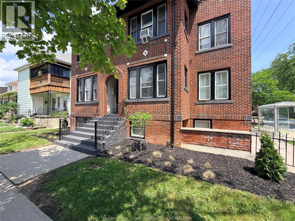 1094 Lincoln Road, Windsor, Ontario  N8Y 2H4 - Photo 3 - 26011497