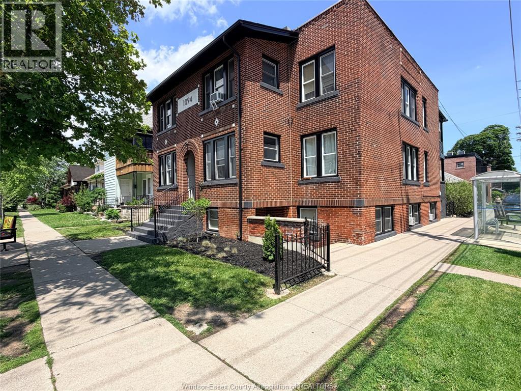 1094 Lincoln Road, Windsor, Ontario  N8Y 2H4 - Photo 4 - 26011492