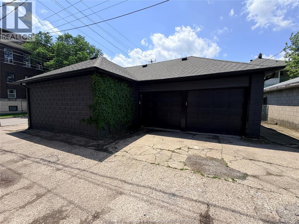 1094 Lincoln Road, Windsor, Ontario  N8Y 2H4 - Photo 8 - 26011492