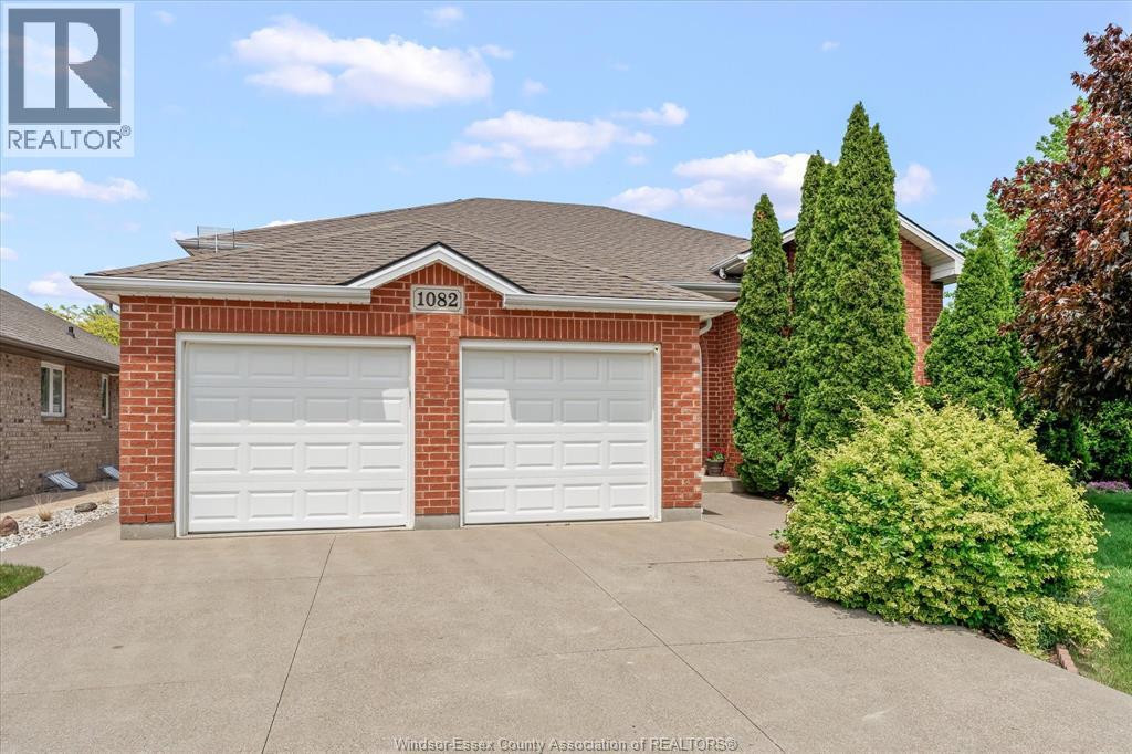 1082 Monarch Meadows, Lakeshore, Ontario  N0R 1A0 - Photo 3 - 26012630