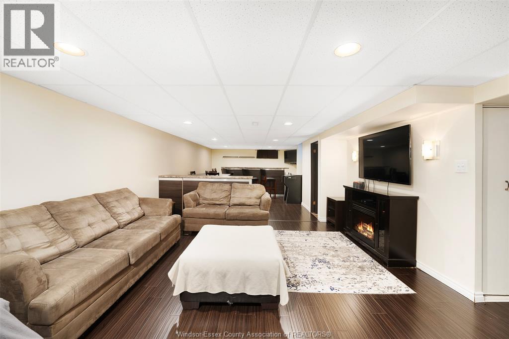 3668 Mckay, Windsor, Ontario  N9E 2S2 - Photo 30 - 26012625