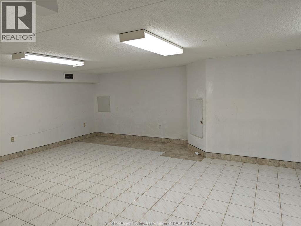 521 Erie East, Windsor, Ontario  N9A 3X8 - Photo 5 - 26012614