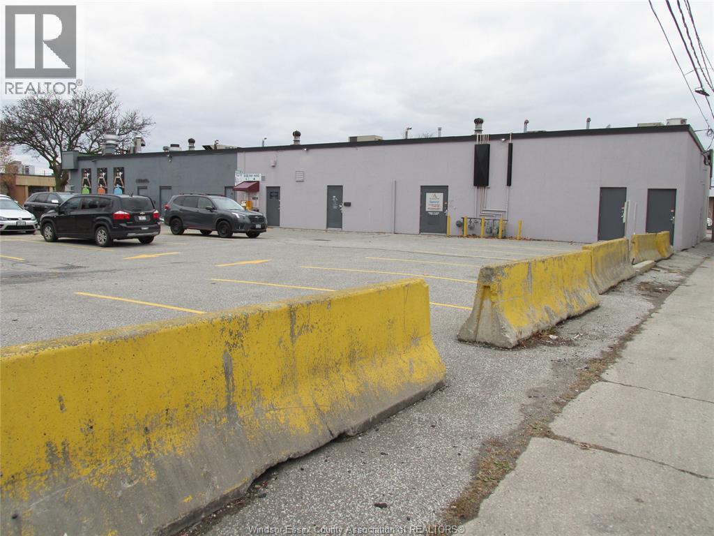 521 Erie East, Windsor, Ontario  N9A 3X8 - Photo 9 - 26012614