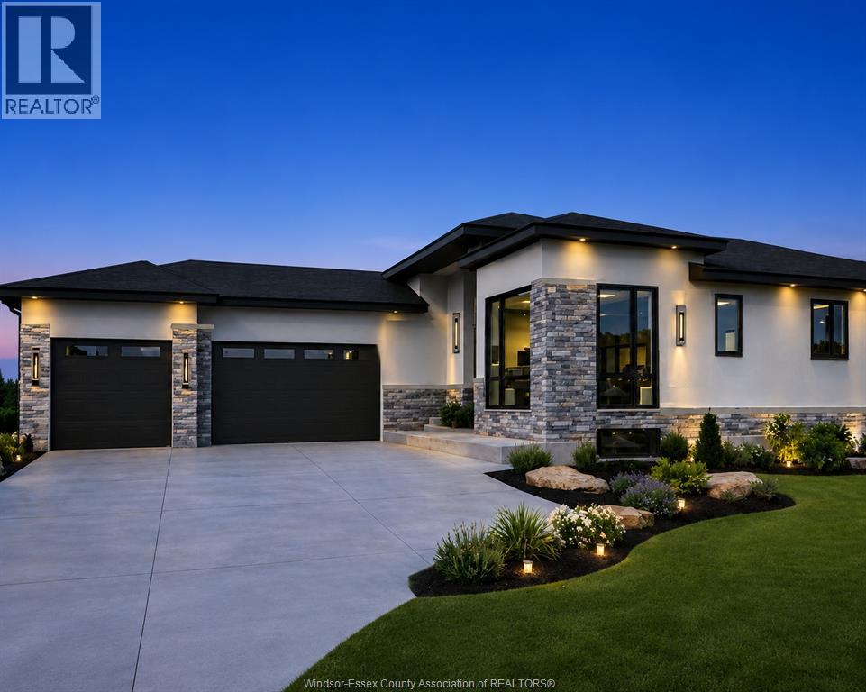 2 PEBBLE BEACH COURT, Leamington, Ontario