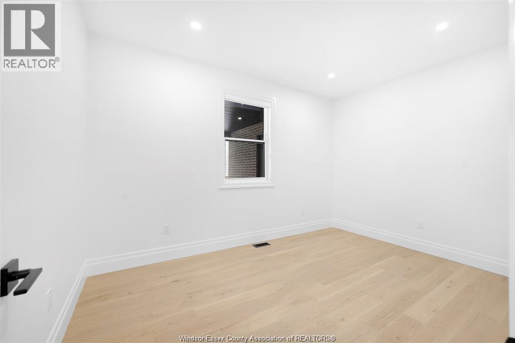 3851 Ronald Avenue, Windsor, Ontario  N9G 1N2 - Photo 22 - 26012693