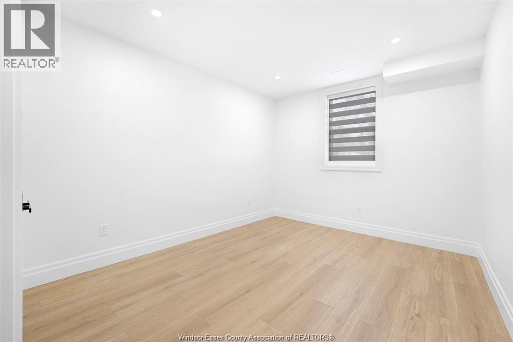 3851 Ronald Avenue, Windsor, Ontario  N9G 1N2 - Photo 31 - 26012693
