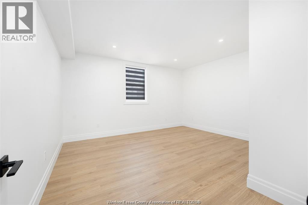 3851 Ronald Avenue, Windsor, Ontario  N9G 1N2 - Photo 32 - 26012693