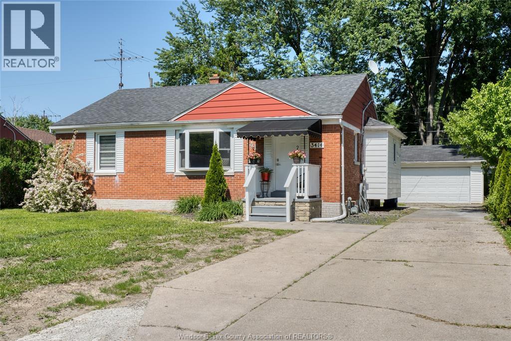 3414 Dominion Avenue, Windsor, Ontario  N9E 2N7 - Photo 2 - 26012739