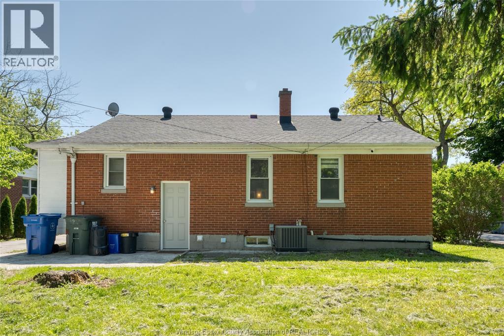 3414 Dominion Avenue, Windsor, Ontario  N9E 2N7 - Photo 39 - 26012739