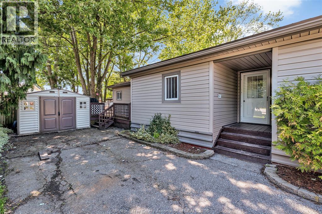 1 Viscount Parkway, Essex, Ontario  N8M 1Y8 - Photo 4 - 26012737