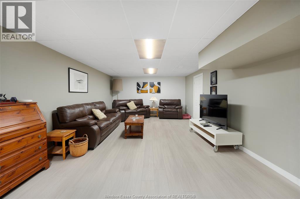 2098 Edgemore Avenue, Lasalle, Ontario  N9H 2K1 - Photo 33 - 26012763