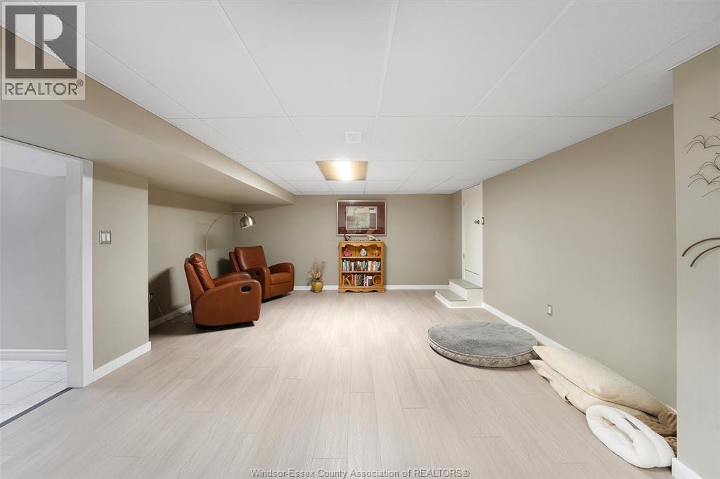 2098 Edgemore Avenue, Lasalle, Ontario  N9H 2K1 - Photo 34 - 26012763