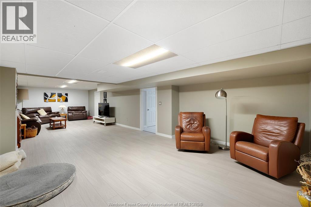 2098 Edgemore Avenue, Lasalle, Ontario  N9H 2K1 - Photo 35 - 26012763